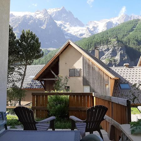 Chez Philippe - Appartements & Chalets En Village Pieton - Vue Glaciers ラ・グラーヴ エクステリア 写真