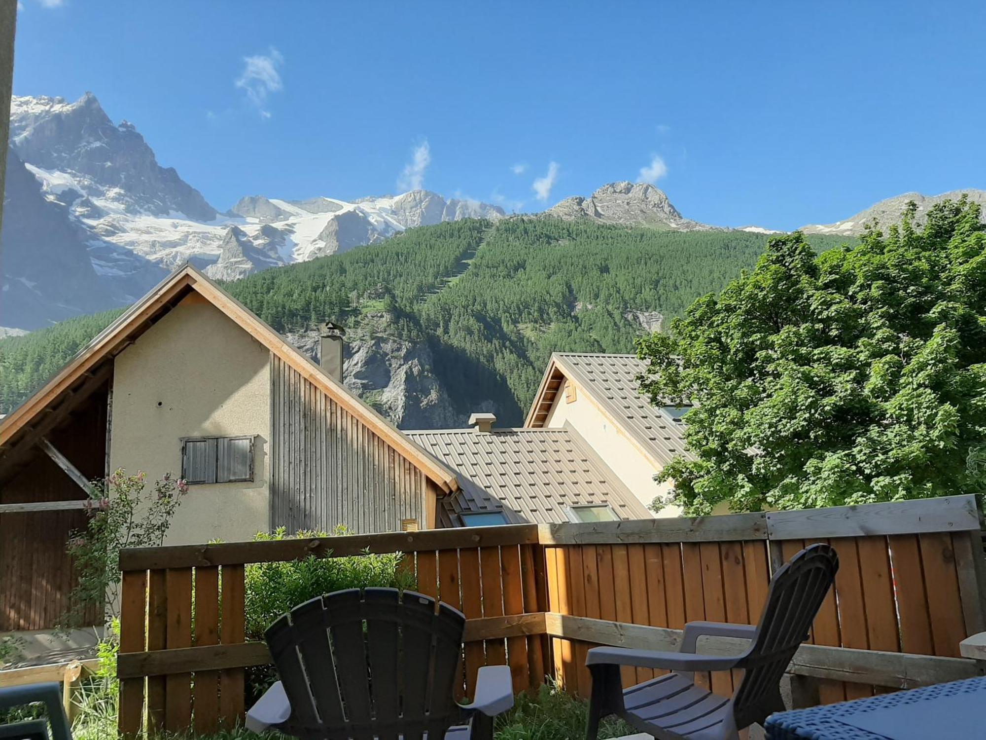 Chez Philippe - Appartements & Chalets En Village Pieton - Vue Glaciers ラ・グラーヴ 部屋 写真